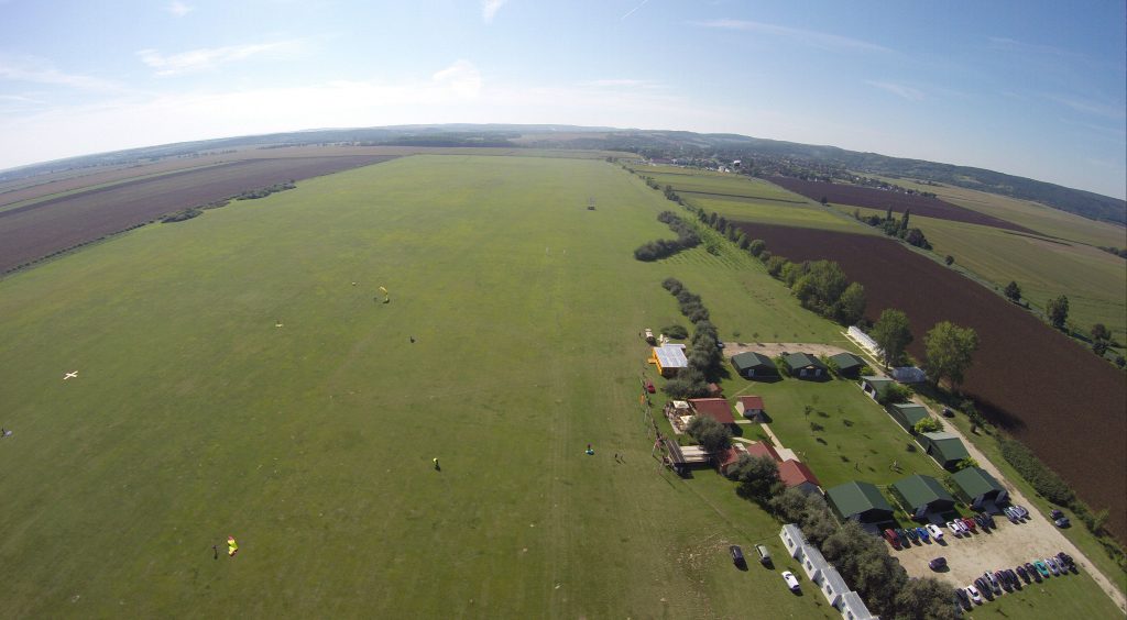 Skydive Balaton az Ugrani Jó otthona a levegőből